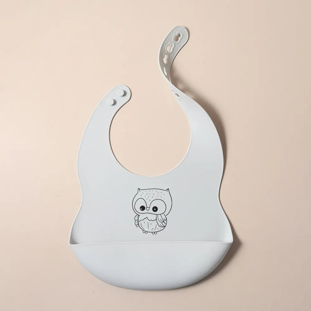 Babete de silicone personalizável com nome
