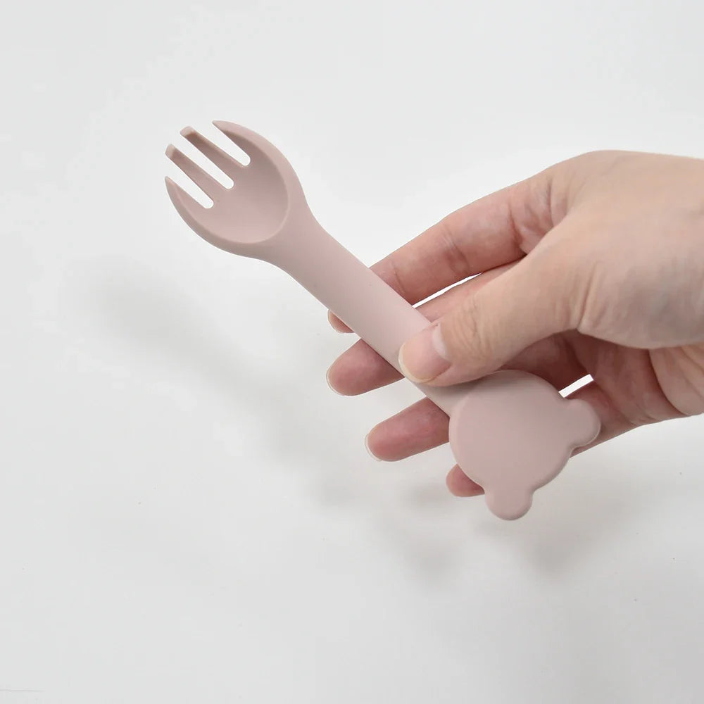 Talheres de silicone em formato de urso